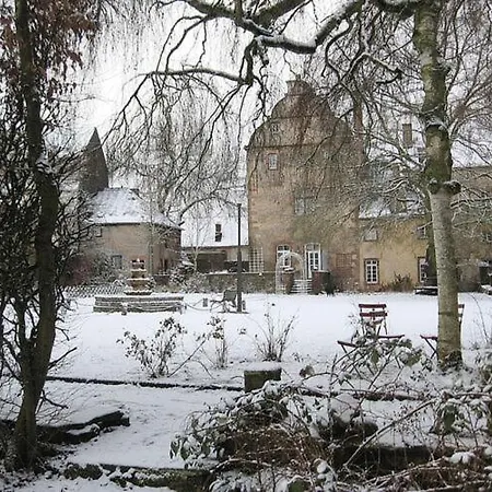 In The Upper Castle * Wissingen
